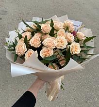 Букет Кремовые розы Латте в Биракане